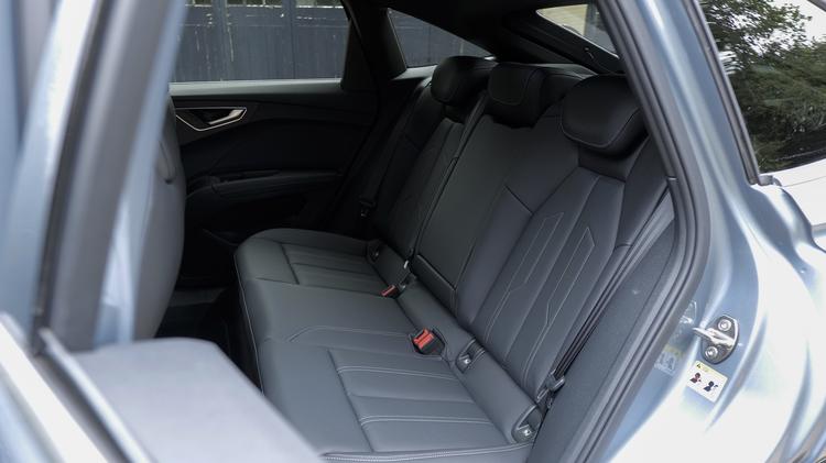 AUDI Q4 E-TRON SPORTBACK 250kW Quattro Performance 82kWh Sport 5dr Auto